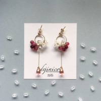 アクセサリーを販売します。流行を取り入れつつ、繊細で上品な作品作りにこだわっています。ここでしか手に入らないオリジナルデザインをみつけてください。